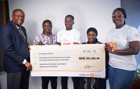 Majorie-Quansah-CSR-Coordinator-Fidelity-Bank-presenting-the-cheque-to-Professor-Albert-Luguterah-Vice-Chancellor-of-C.K.-Tedam-UTAS-and-the-UTAS-Enactus-team