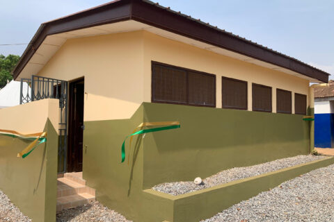 The-Nine-unit-Renovated-Washroom-Facility-by-Vivo-Energy-Ghana-for-La-Enobal-Basic-School_290125