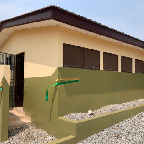 The-Nine-unit-Renovated-Washroom-Facility-by-Vivo-Energy-Ghana-for-La-Enobal-Basic-School_290125