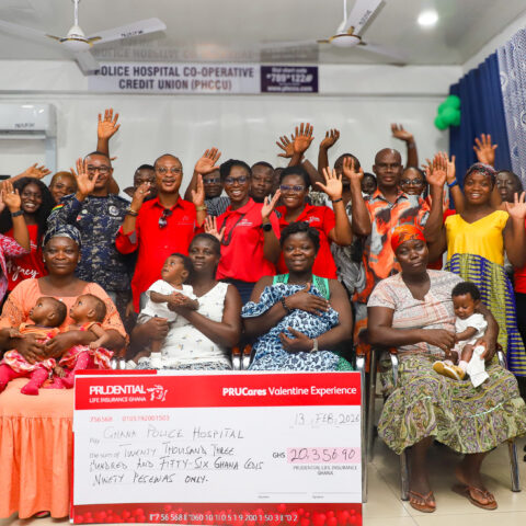 Staff of Prudential Life Insurance, Staff of Police Hospital and Beneficiaries in a Group Picture